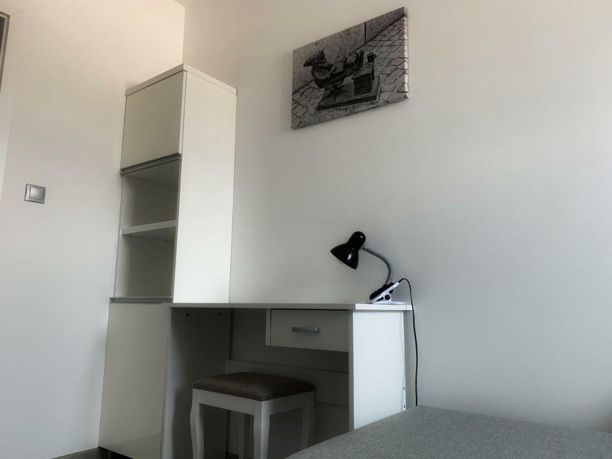 Apartament 102 G&W Appartamento Breslavia Esterno foto