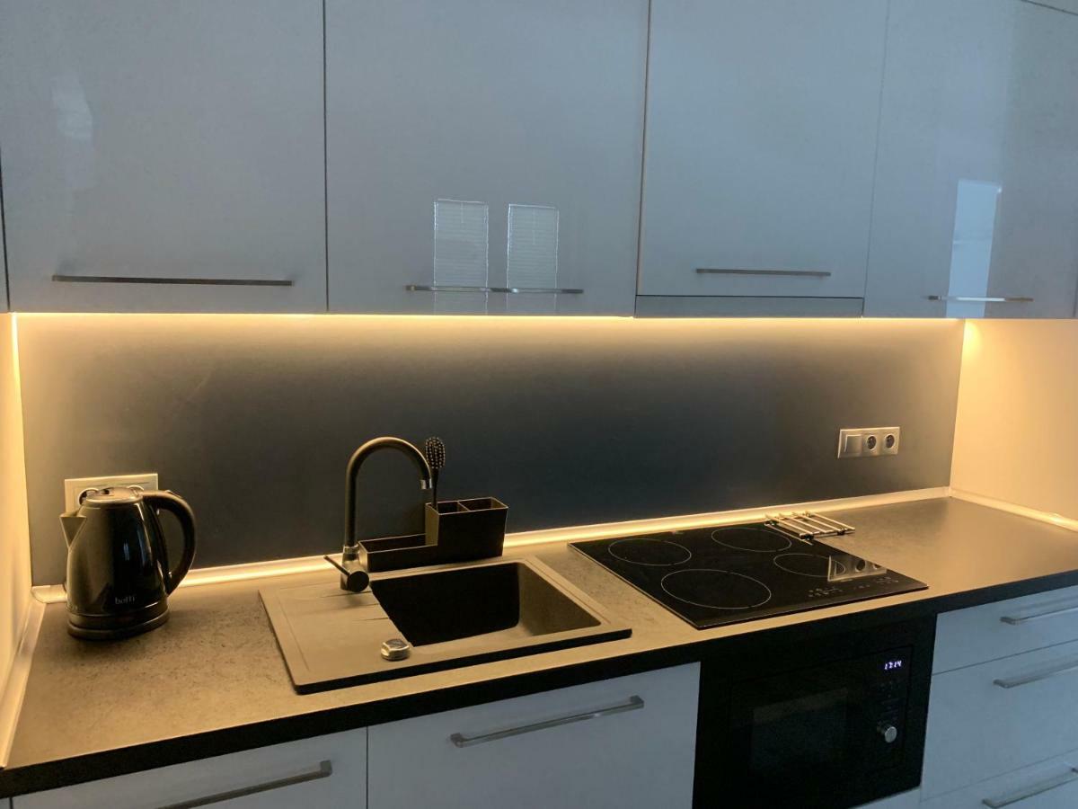 Apartament 102 G&W Appartamento Breslavia Esterno foto