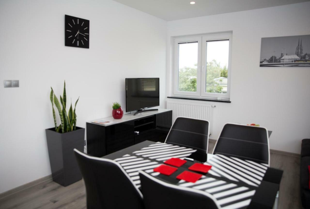 Apartament 102 G&W Appartamento Breslavia Esterno foto