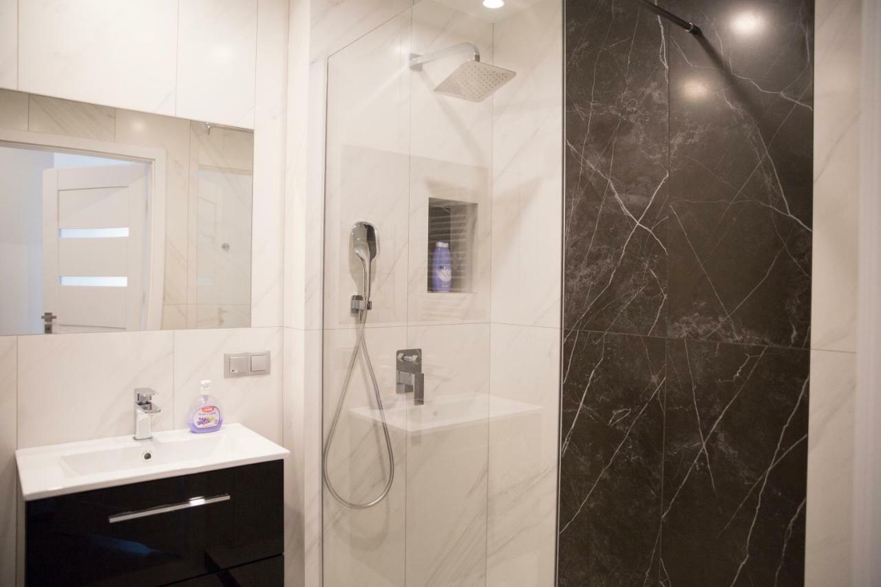 Apartament 102 G&W Appartamento Breslavia Esterno foto